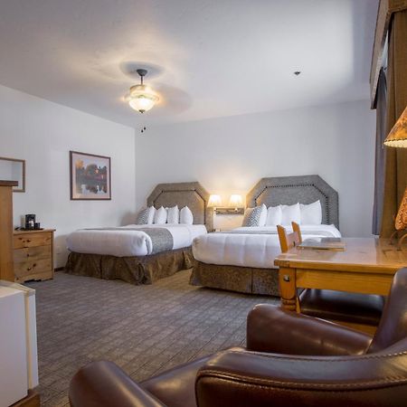 Table Mountain Inn Голдън Екстериор снимка