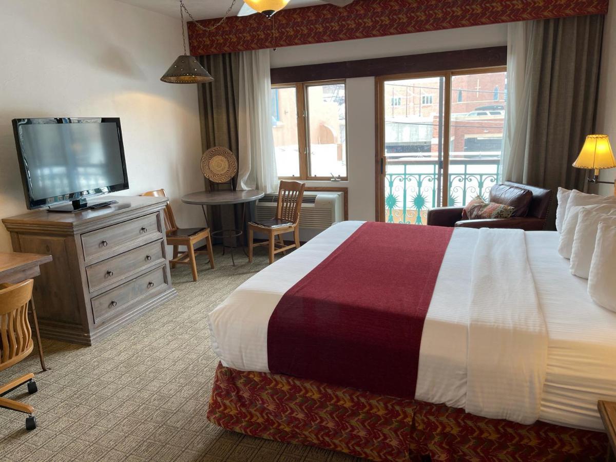 Table Mountain Inn Голдън Екстериор снимка