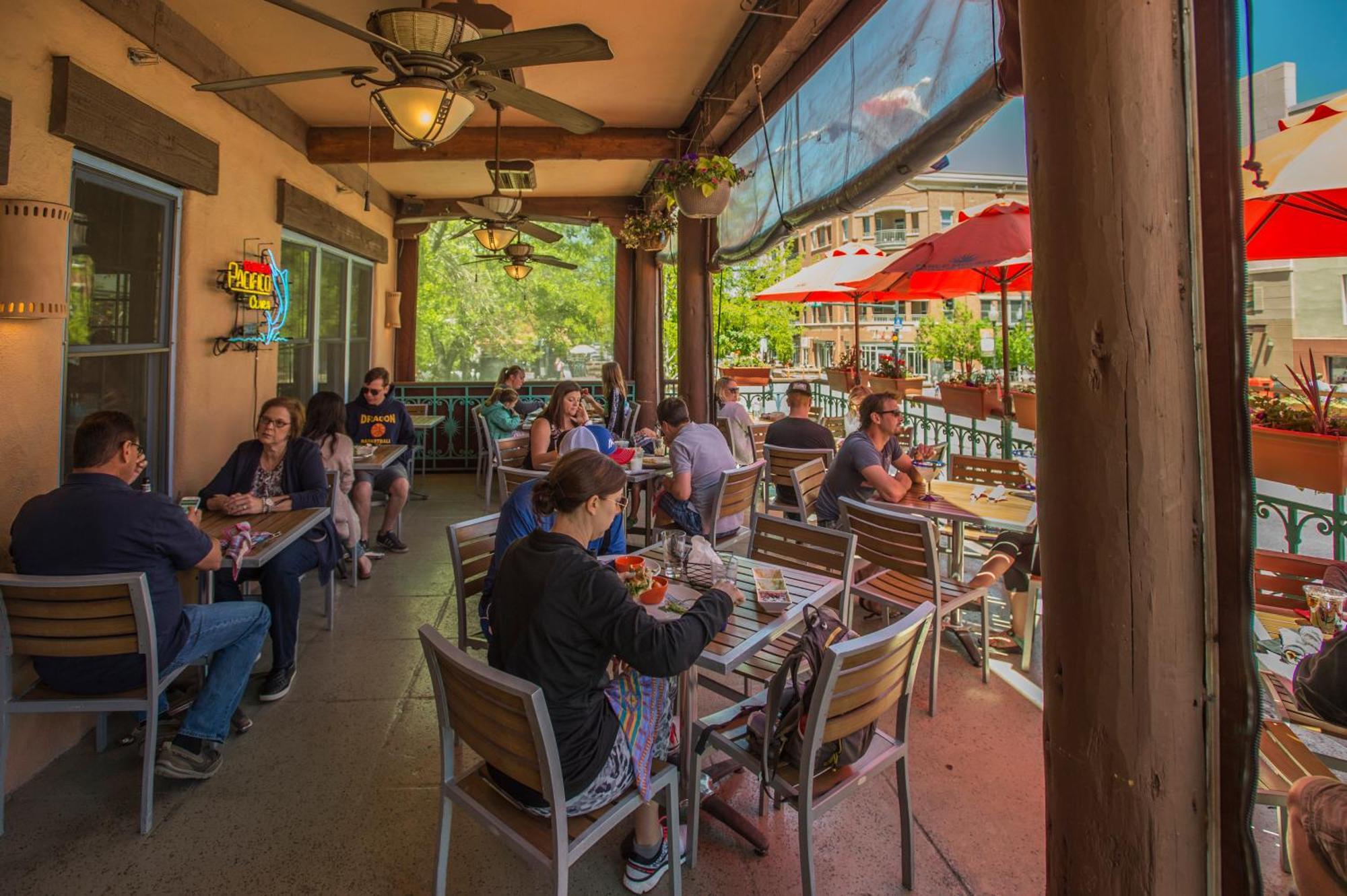 Table Mountain Inn Голдън Екстериор снимка