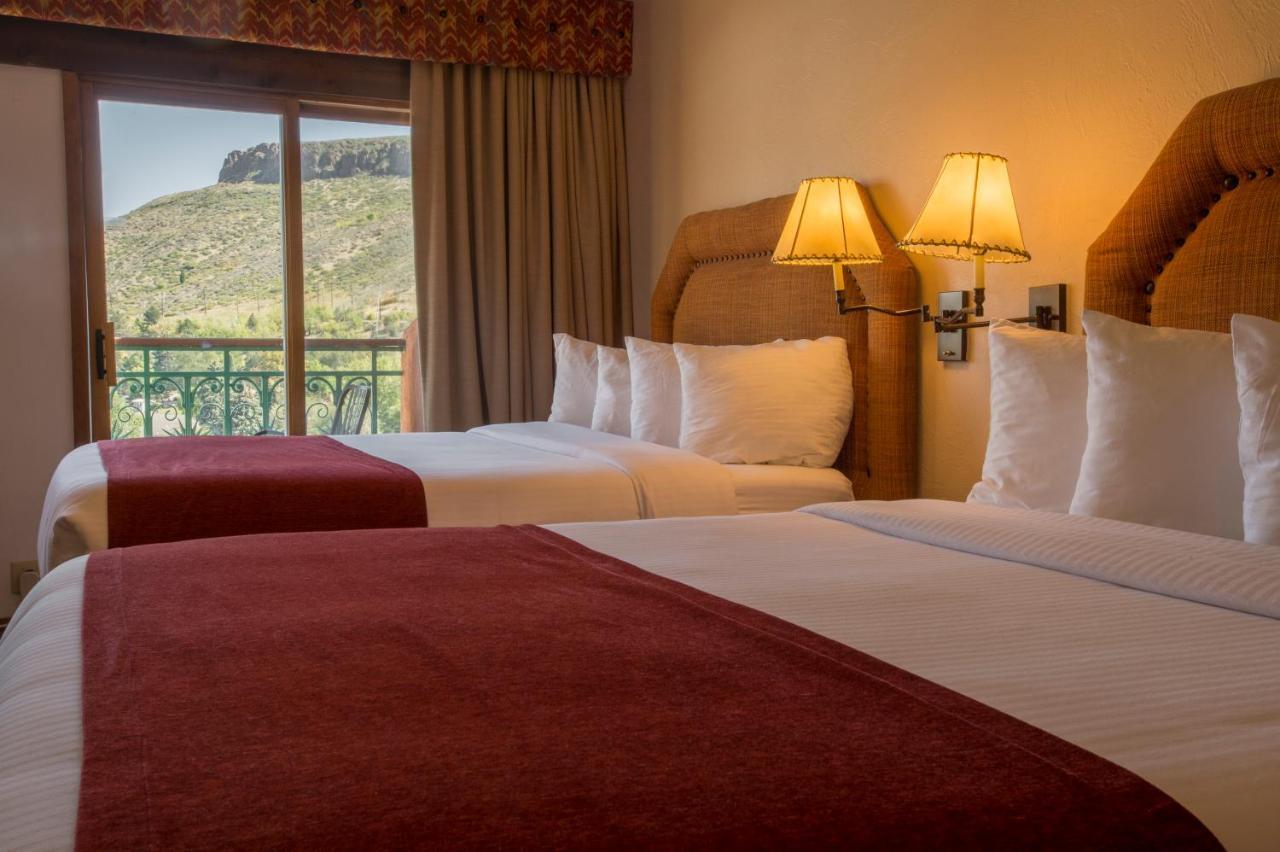 Table Mountain Inn Голдън Екстериор снимка