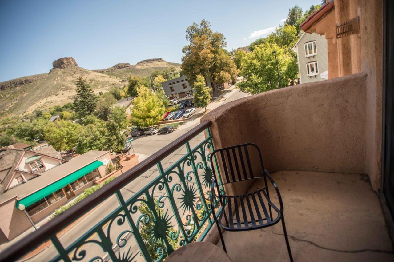 Table Mountain Inn Голдън Екстериор снимка